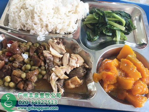 驚！不敢相信公司承包的食堂，十塊錢四菜一湯