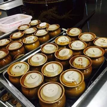 阿里巴巴員工飯堂，網友：有一種飯堂叫別公司的飯堂