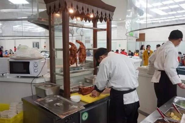 廣州超贊的午飯，都被這家食堂承包了
